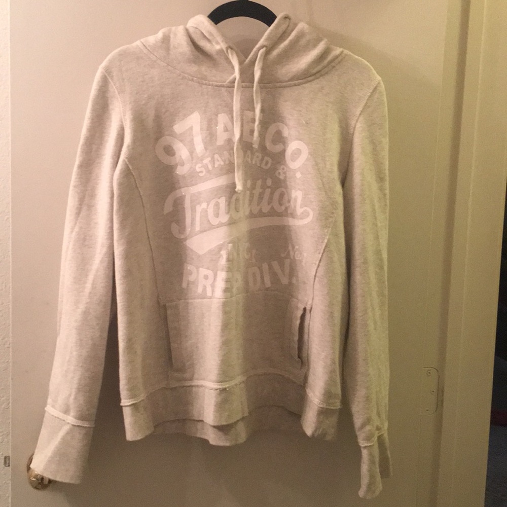 NWOT tags sweatshirt